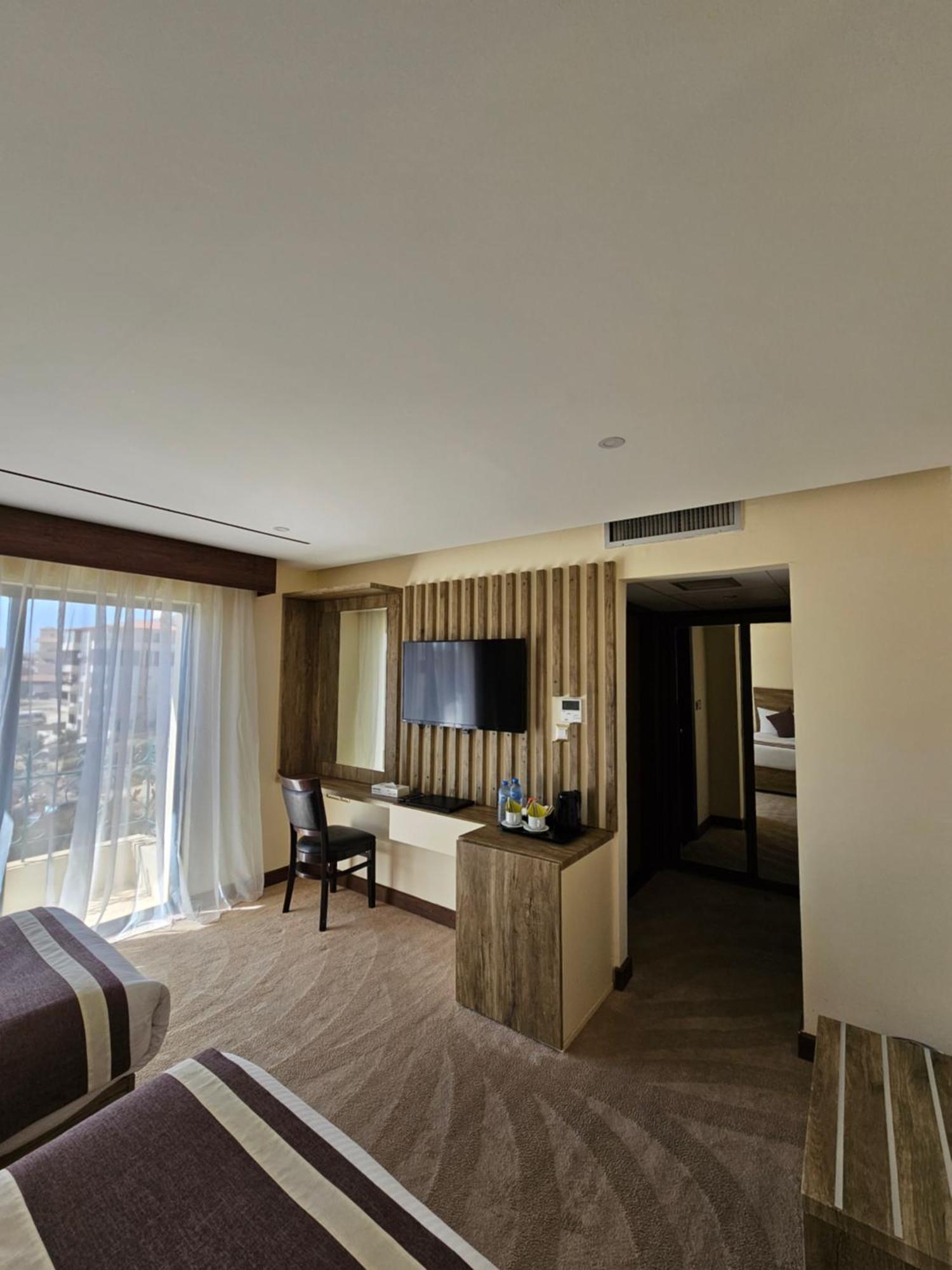 Edom Hotel Wadi Musa Luaran gambar