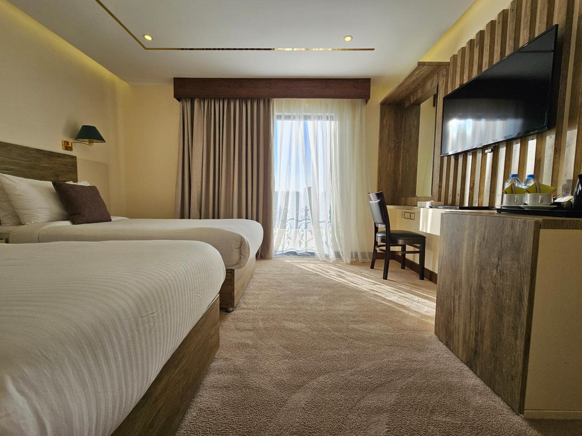 Edom Hotel Wadi Musa Luaran gambar